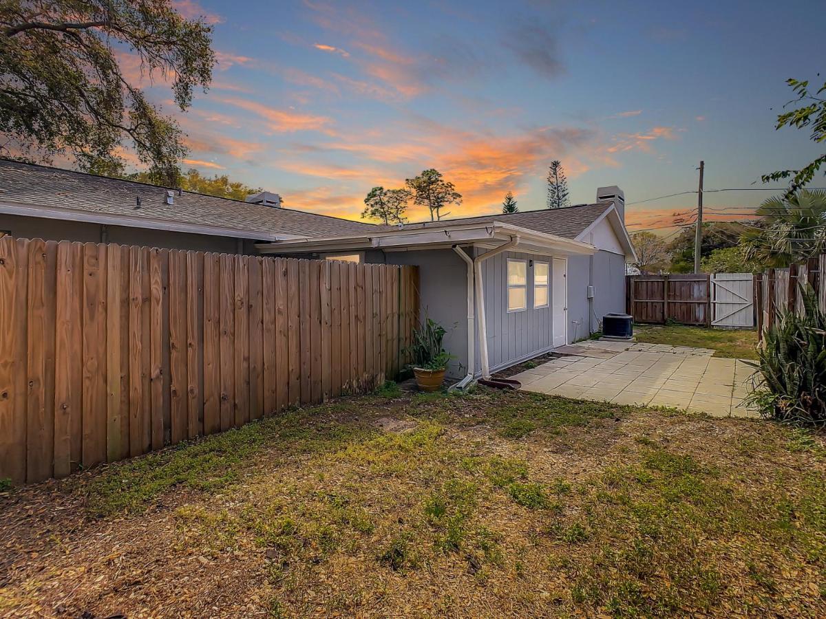 Crown Jewel Of Clearwater 10-15 Min To Beach 5 Min To St Pete Airport Villa Eksteriør bilde